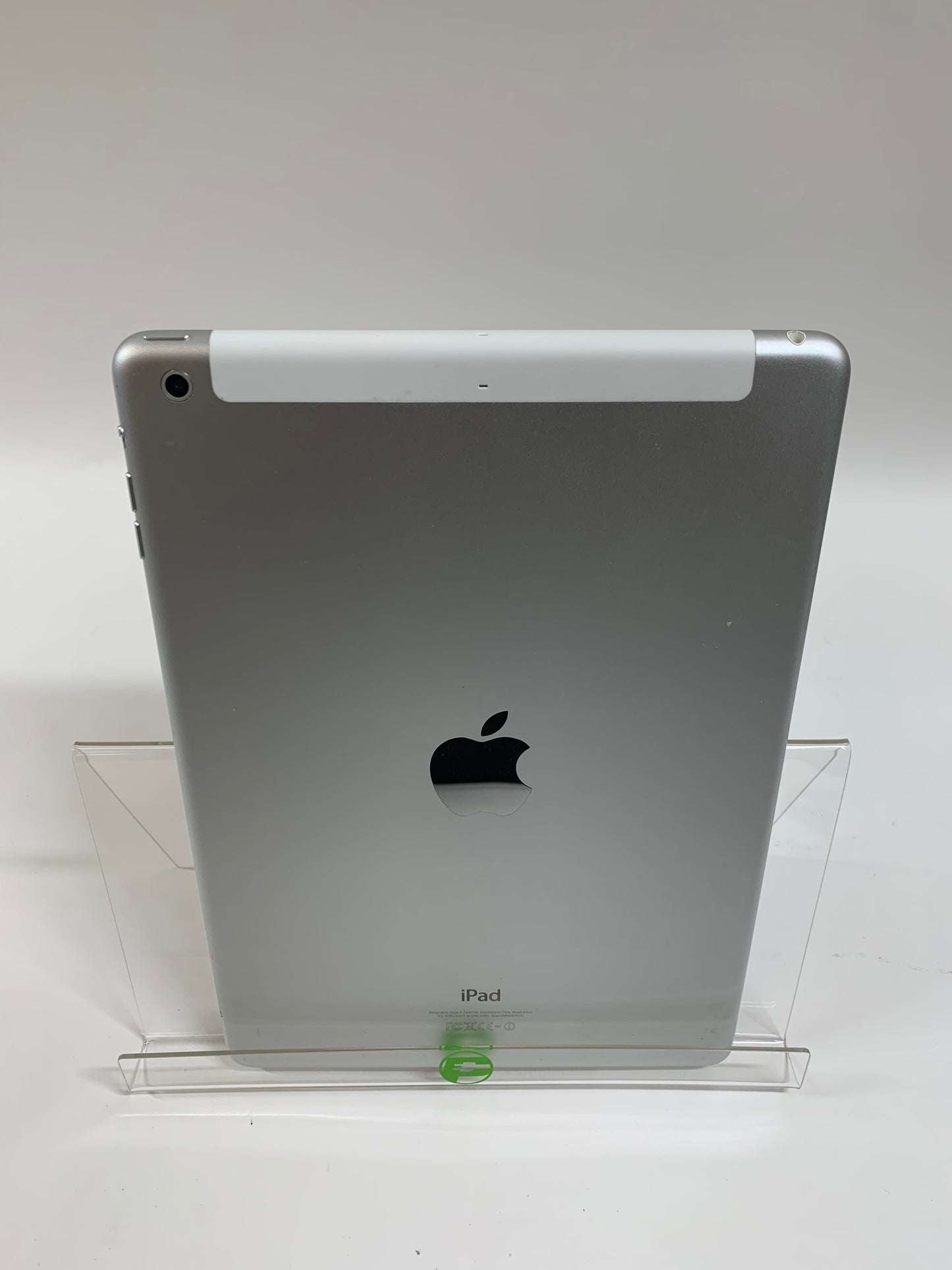Unlocked Apple iPad Air 1st Gen 16GB 12.5.5 SILVER ME99LL/B
