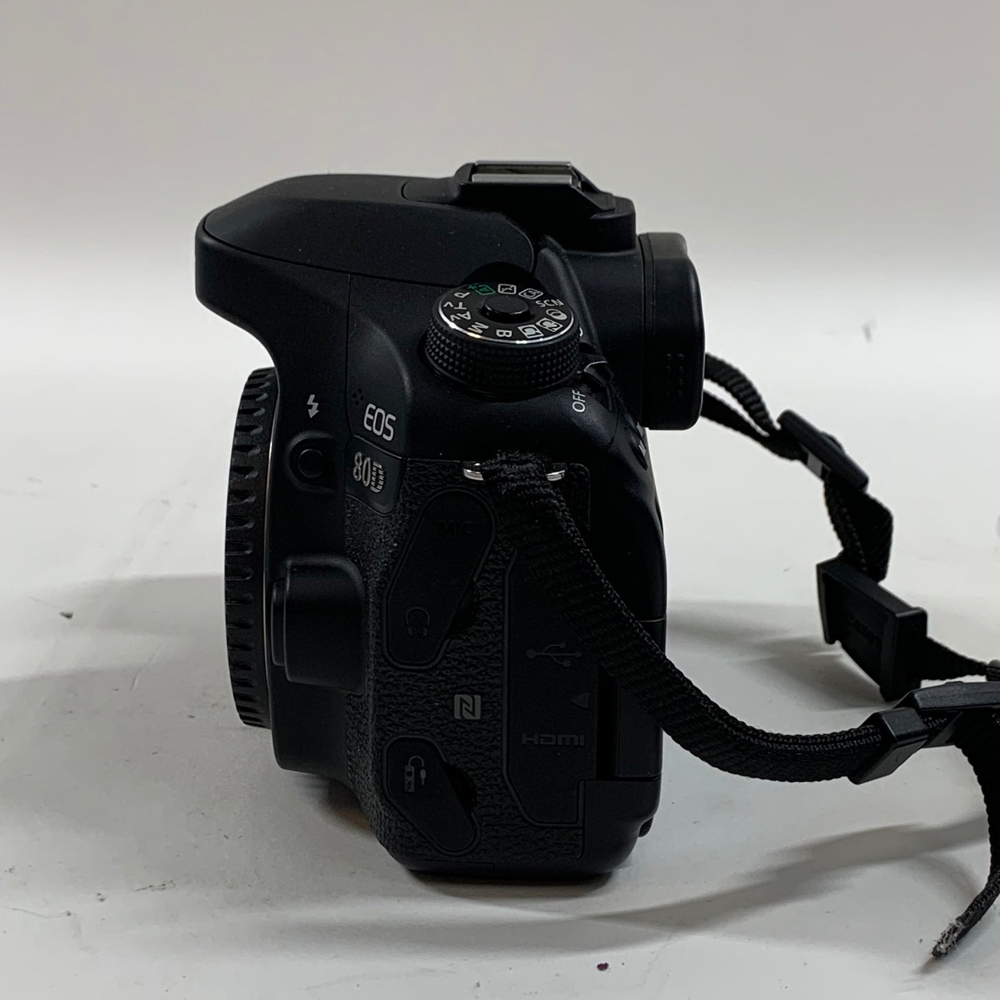 Canon EOS 80D 24.2MP mid-range, enthusiast-level DSLR