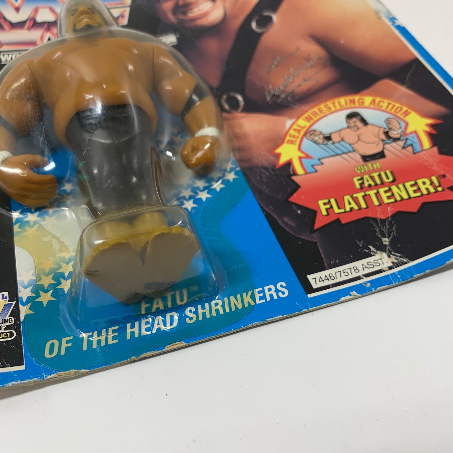 Fatu Flattener WWF WWE Hasbro Wrestling Figure Series 5 Action Figure 7446/7578
