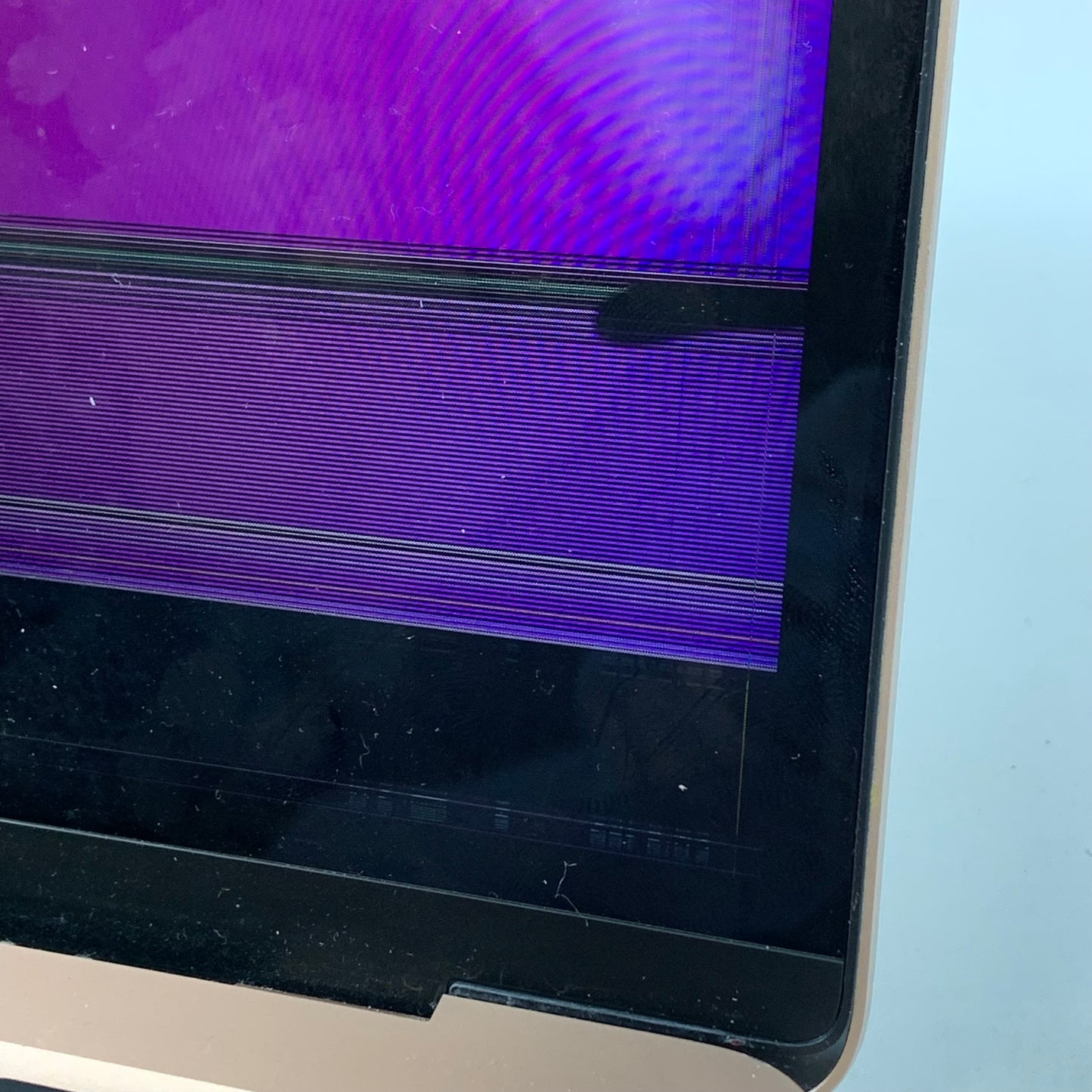 2020 Apple MacBook Air 13.3" M1 7C GPU 3.2GHz 8GB RAM 250GB SSD A2337 FOR PARTS