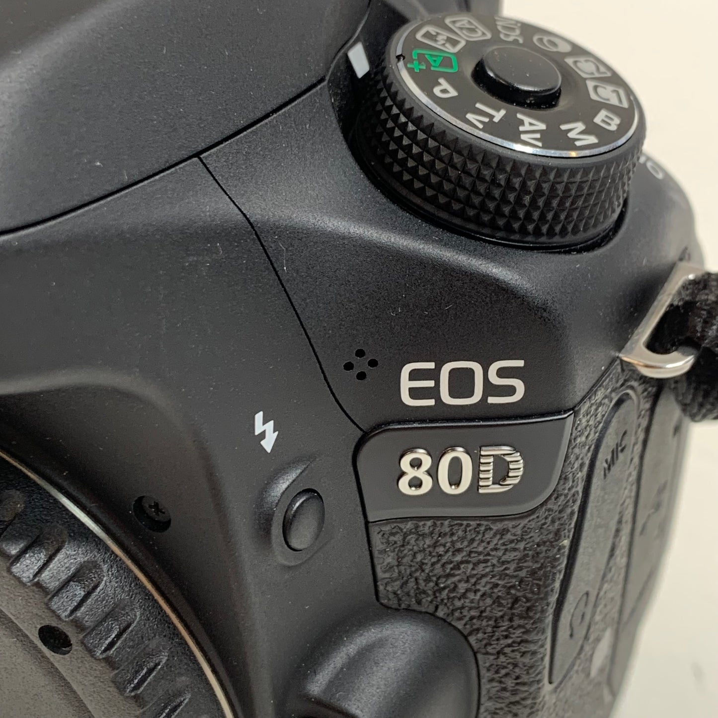 Canon EOS 80D 24.2MP mid-range, enthusiast-level DSLR