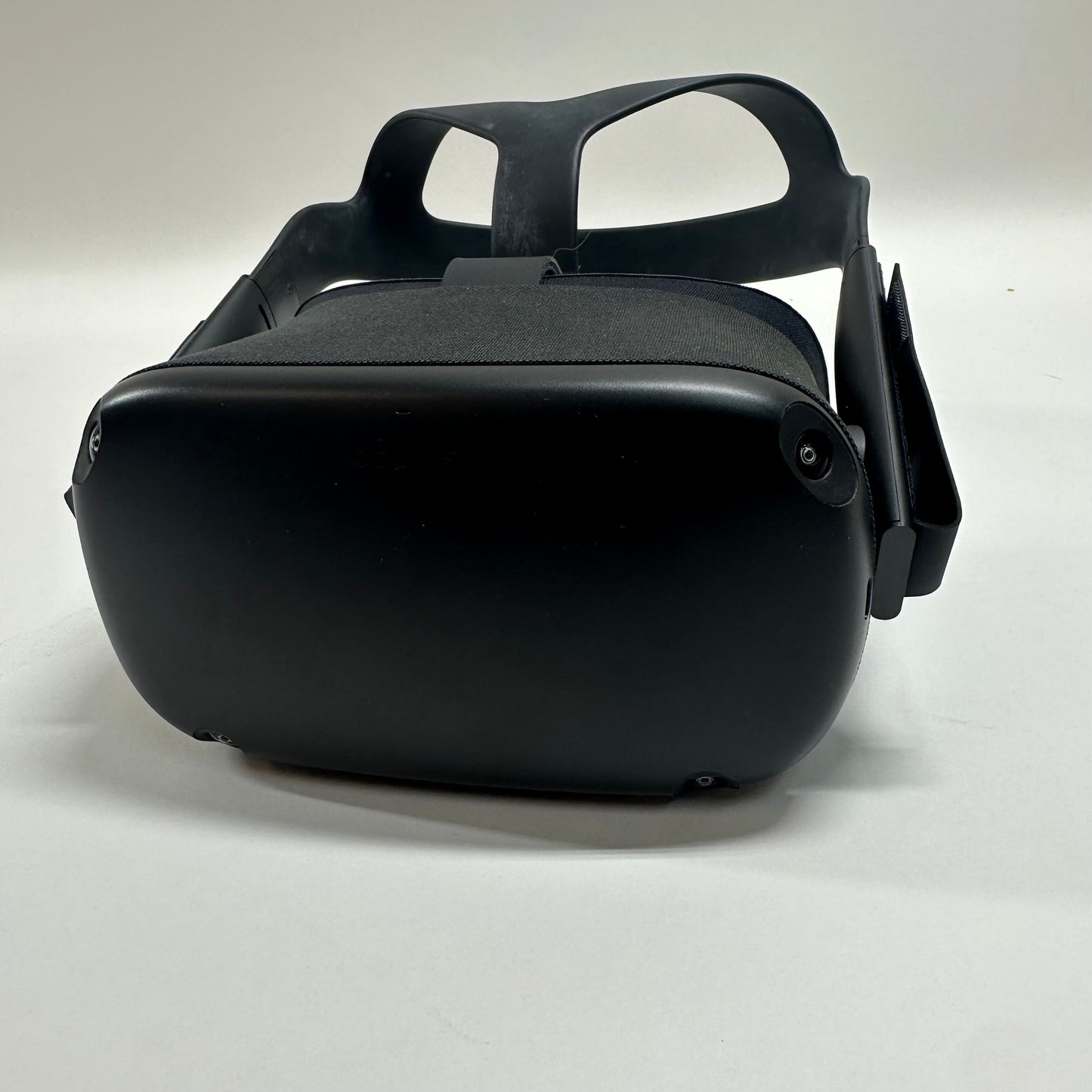 Oculus Quest 128GB Standalone All-in-One VR Headset 1PASH9B