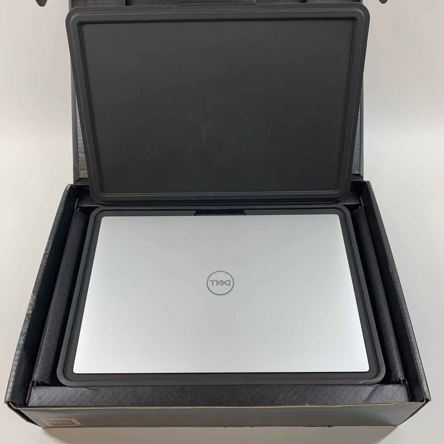 Dell XPS 16 ULTRA 7 16.3 Intel Ultra 7 3.8GHz 32GB RAM 1TB SSD GeForce RTX 4070