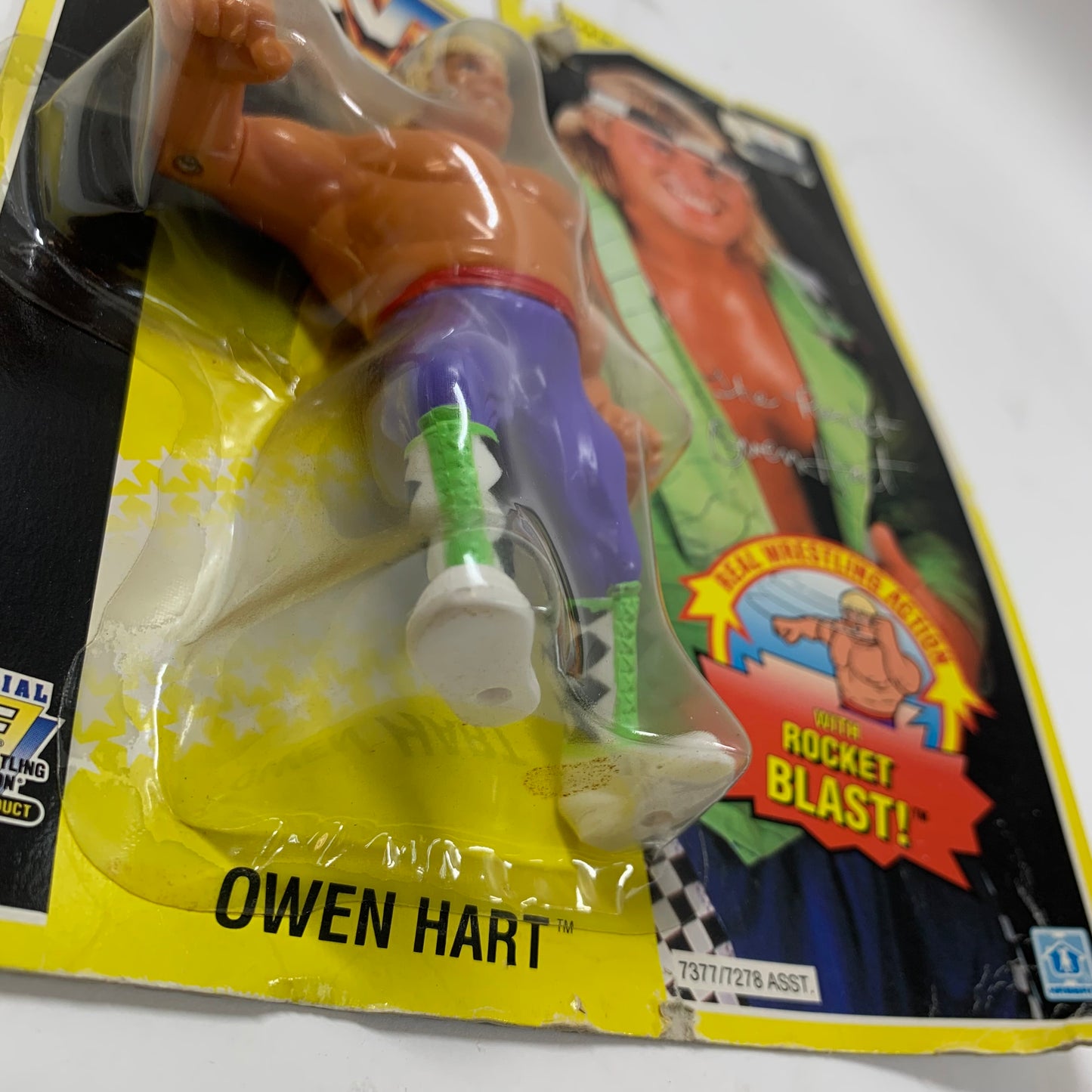 WWF Owen Hart Hasbro Wrestling Figure Yellow Card Series 7 7377/7278