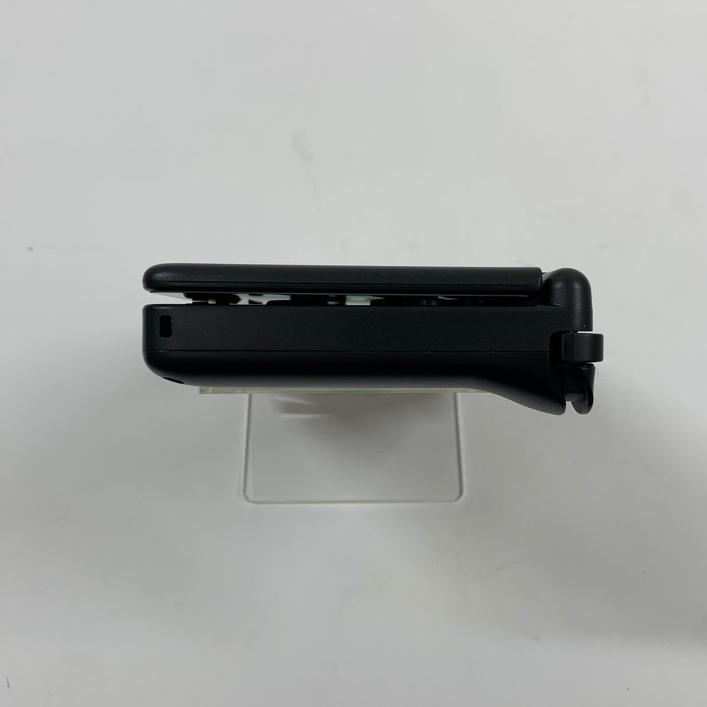 Ayn Thor Lite  6" / 3.92" Qualcomm Snapdragon 8 Gen 2 8GB RAM 128GB Black