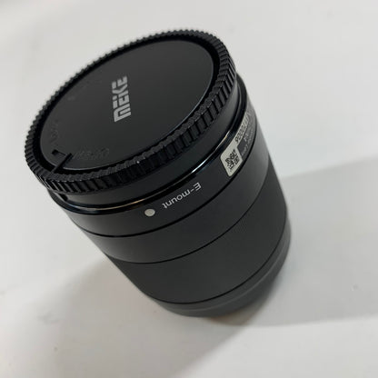Sony SEL20F18 0.39-1.28 1.28 E-Mount  full-frame, wide-angle prime lens SEL20F18