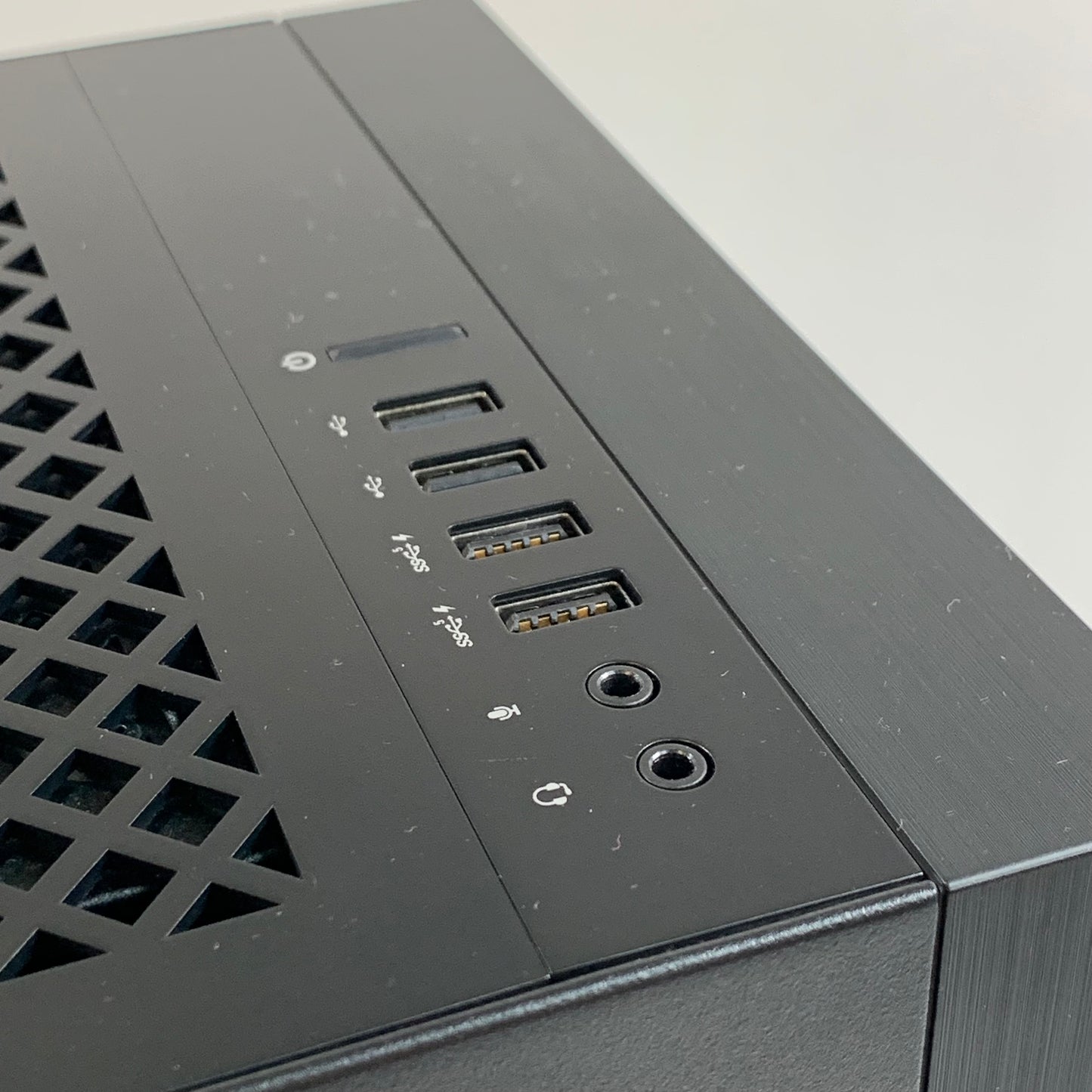Omen 45L i9-13900KF 5.8 Ghz 16GB RAM 1TB SSD Nvidia RTX 4070 Ti
