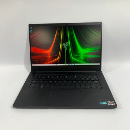 Razer Blade 14 RZ09-0427 14" Ryzen 9 6900HX 16GB RAM 1TB SSD GeForce RTX 3070 Ti