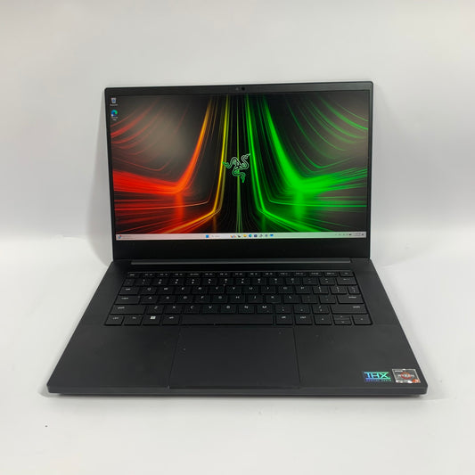 Razer Blade 14 RZ09-0427 14" Ryzen 9 6900HX 16GB RAM 1TB SSD GeForce RTX 3070 Ti