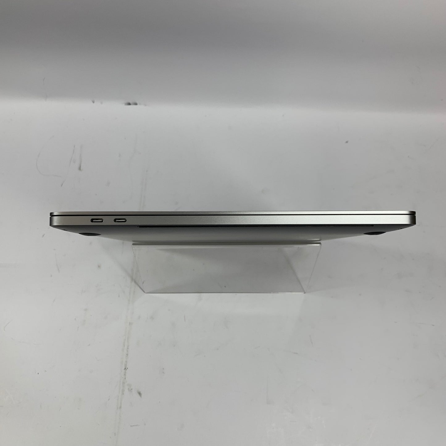 2019 Apple MacBook Pro 16" i7 2.6GHz 32GB RAM 2TB SSD Silver A2141