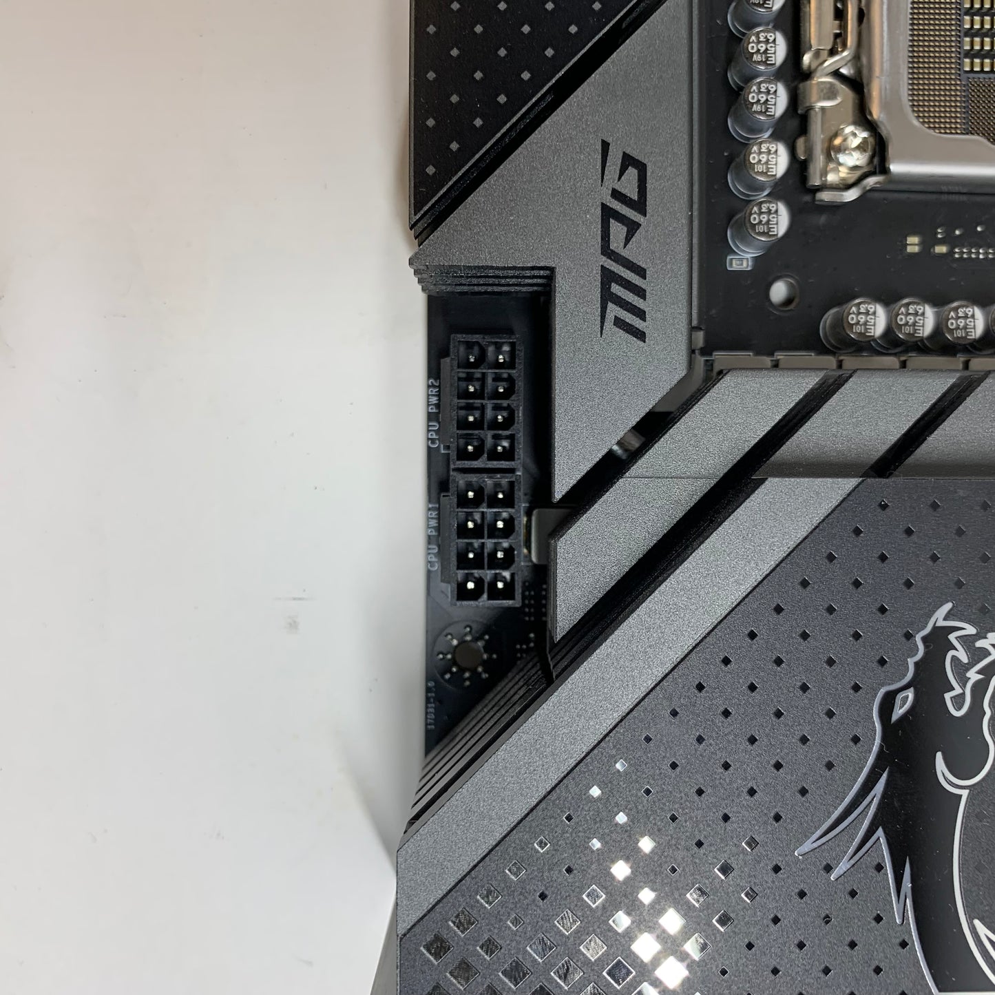 MSi z690 edge wifi ddr4 PCI Express 5.0 Slot ITX