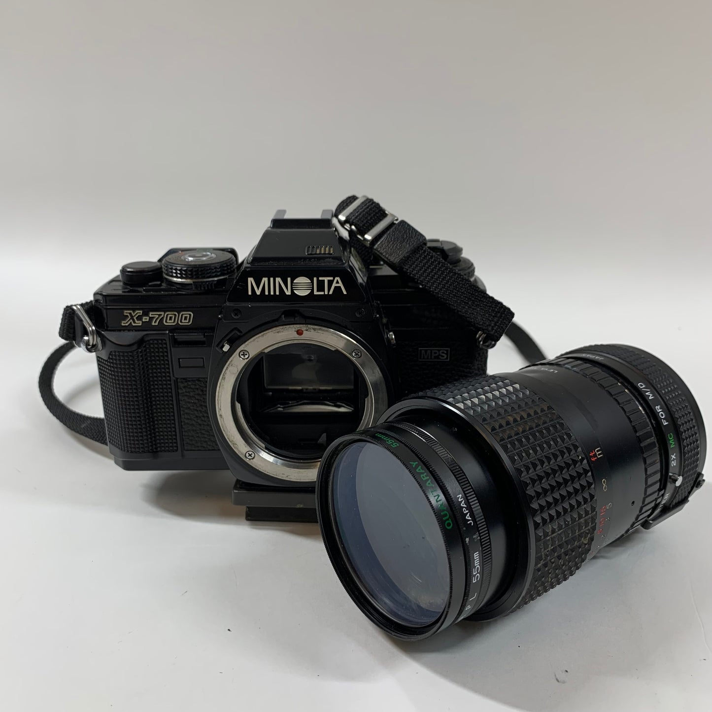 Minolta x-700 35mm 35mm SLR film camera