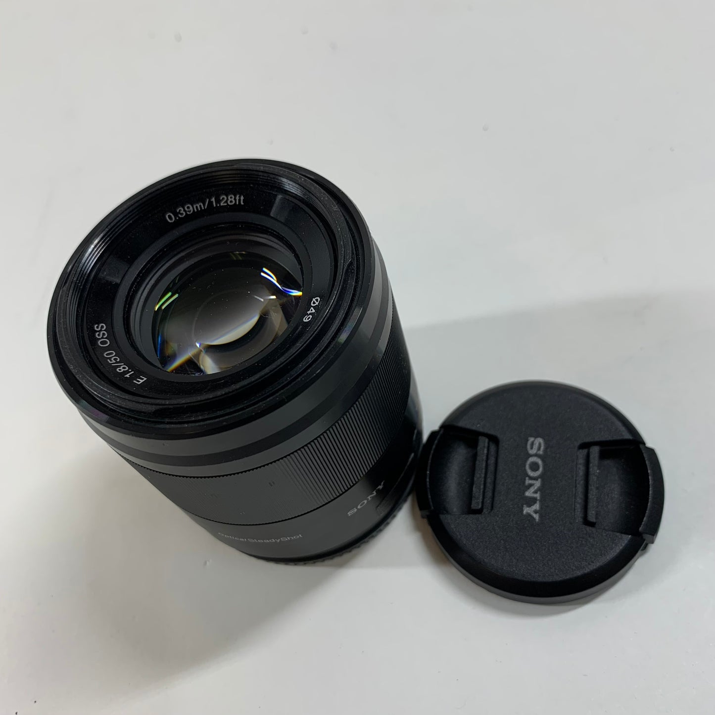 Sony SEL20F18 0.39-1.28 1.28 E-Mount  full-frame, wide-angle prime lens SEL20F18