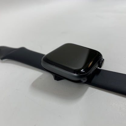 Unlocked Apple Watch SE 1st Gen 44MM Space Gray Aluminum Black Sport Band A2354